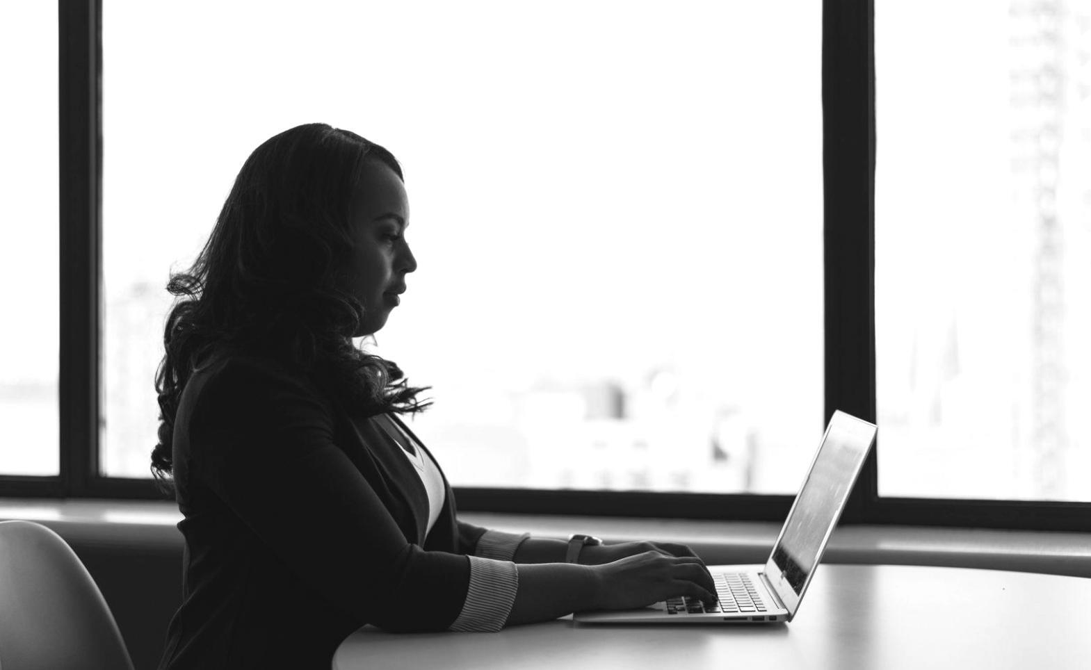 Analyse de données financières sur écran